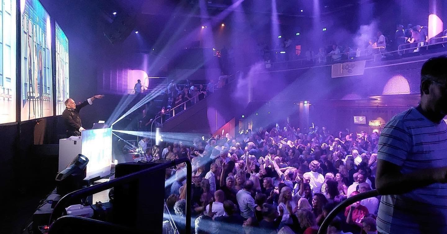 Michel de Grote vindt het draaien op 40up-feesten nog steeds geweldig